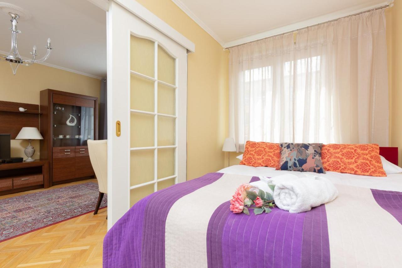 Miodowa Apartment Krasinski Garden Warsaw By Noclegi Renters Luaran gambar