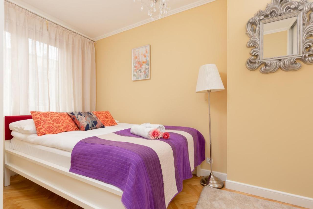 Miodowa Apartment Krasinski Garden Warsaw By Noclegi Renters Luaran gambar