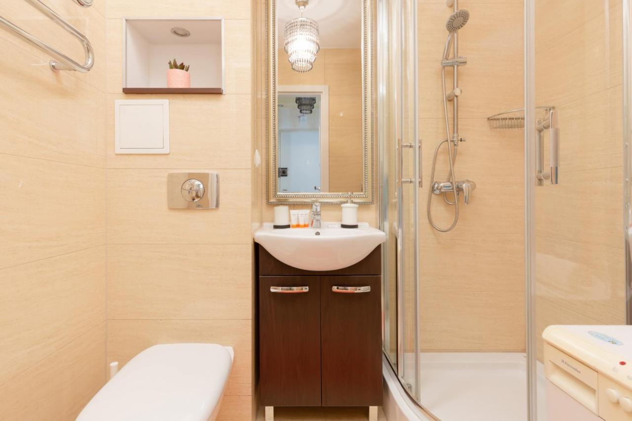 Miodowa Apartment Krasinski Garden Warsaw By Noclegi Renters Luaran gambar